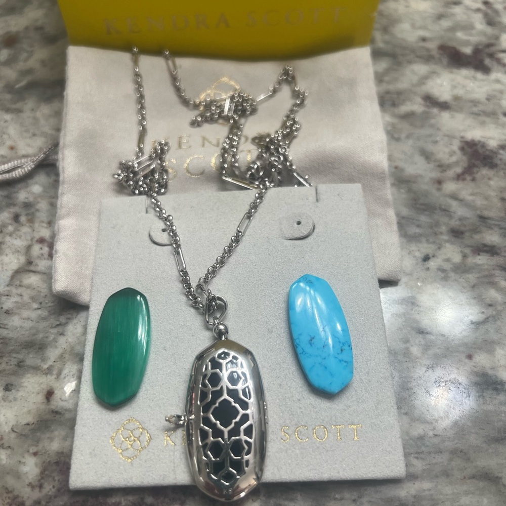 Kendra Scott Elle Silver interchangeable locket necklace
